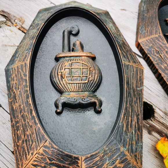 Vintage Dart Industries Plastic Rustic Wall Hanging Plaques - Picture 5 of 14